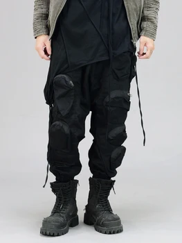 Wasteland Асиметрични восьминогие панталони с няколко торби Old Man Slacks
